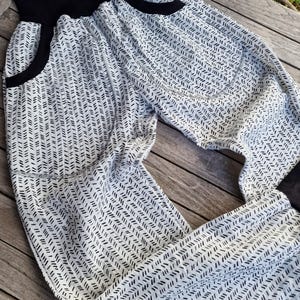 Muslin pants for women | airy pants made of muslin | pump pants | white black patterned summer pants | wide pants | culottes for women size 34 to 50