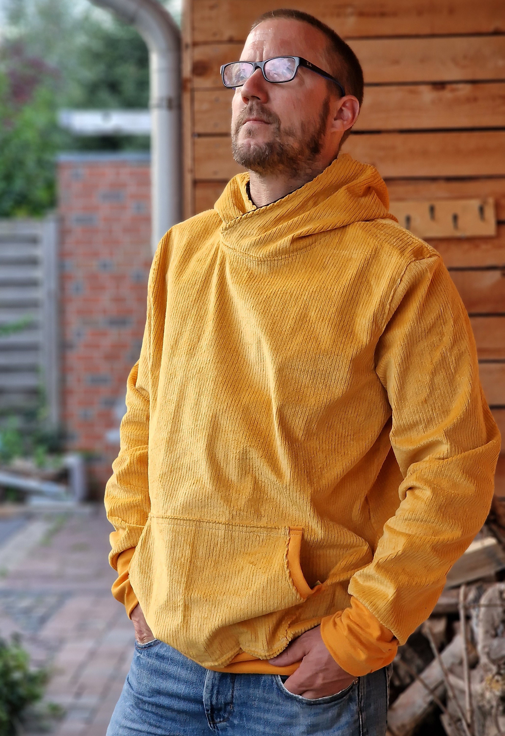 Outdoor Hoodie Made of Corduroy, Hooded Sweatshirt, Hoodie