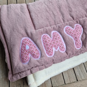 Hundedecke Kuscheldecke Flauschdecke für Hunde  Dogblanket Wunschname  in Wunschfarbe individualisiert Hundematte flauschige Decke für Hunde