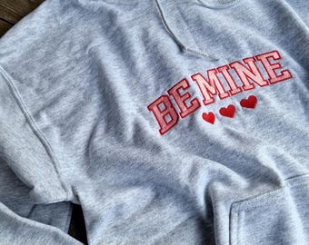 Sweatshirt oversized hoodie ** Stella** Be Mine shirt for women women's sweater with long sleeves with motif, BOHO, women's sweater light grey