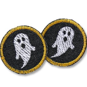 2 Mini Gespenster Flicken zum aufbügeln, 4 cm, gestickte Geister Jeansflicken, Halloween Aufnäher mit weißem Gespenst