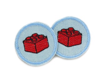 2 Jeansflicken Baustein rot gestickt, 4 cm, Mini Flicken zum aufbügeln für Kinder