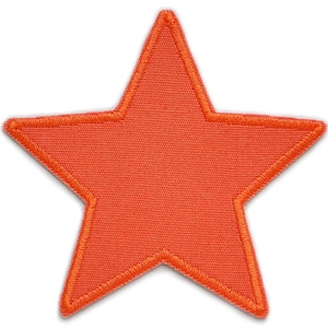 Op de afbeelding: Een feloranje stervormige patch met een gestikte rand.
