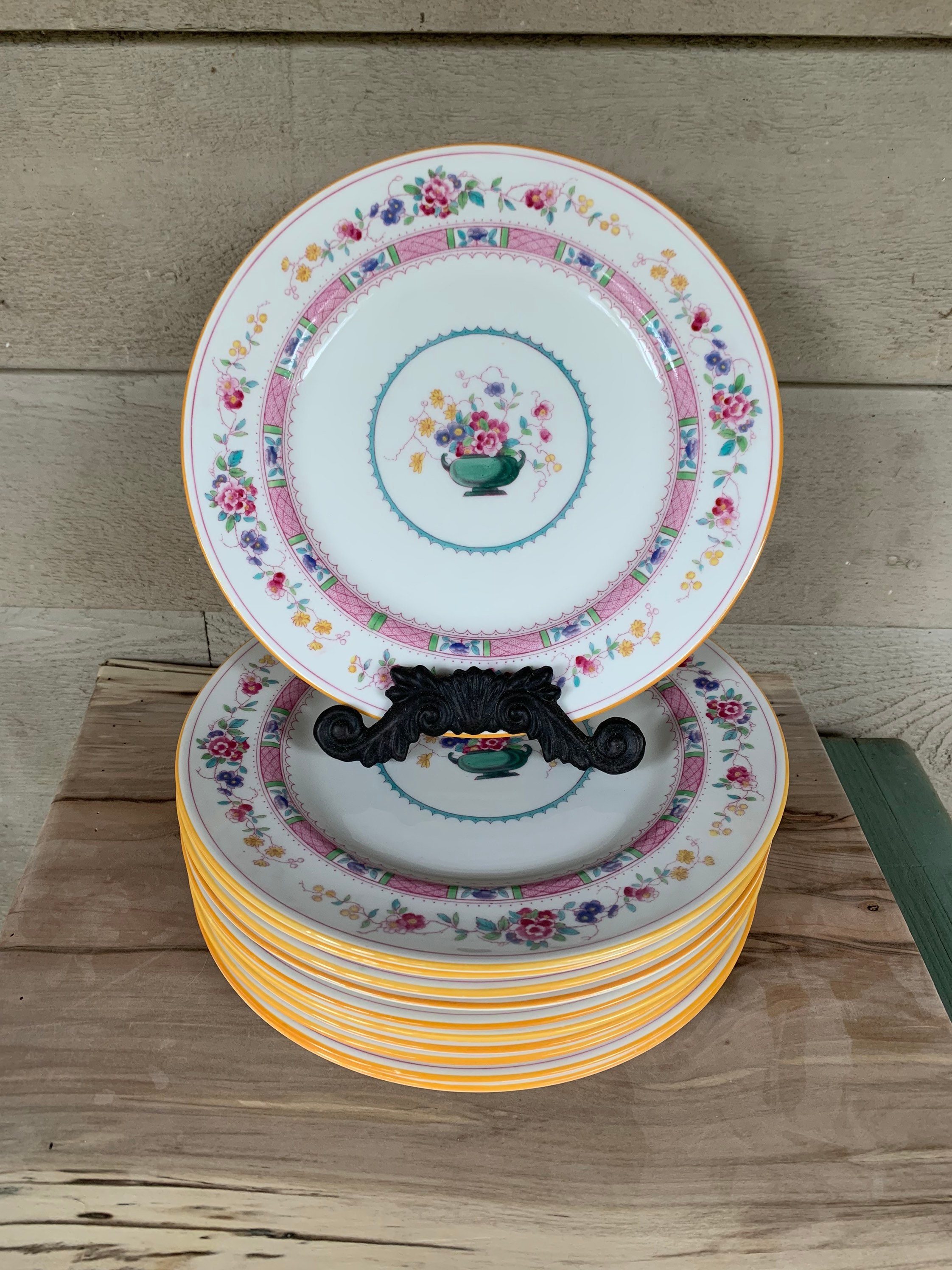Royal Doulton Urn Dinner Plates Set of 11 1920s