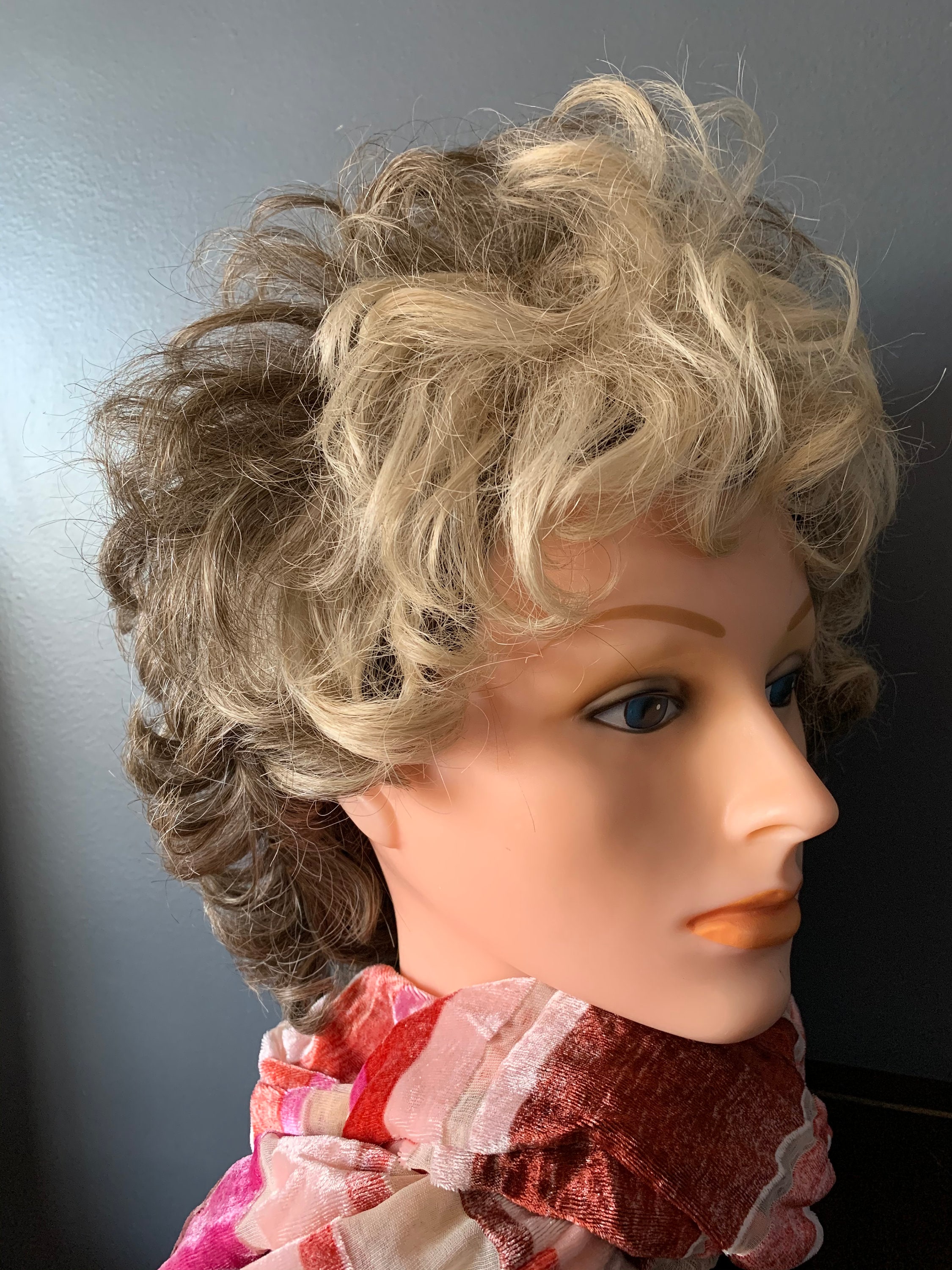Vintage Wig Styling Stand w/ Suction Cup Base MIP Eva Gabor