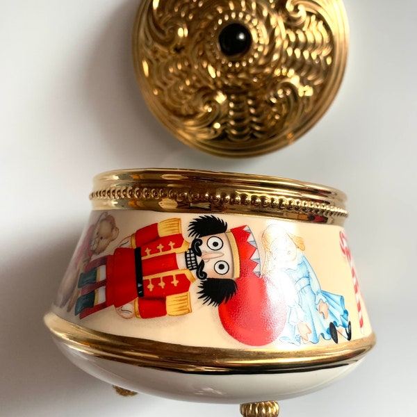 Nutcracker Music Box, The Franklin Mint, Faberge Porcelain Music Box, Gold Leaf, Retired, Limited Edition, Tchaikovsky Dance of the Flowers