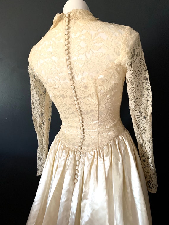 Vintage 1950s Satin Wedding Dress, Button back, L… - image 2