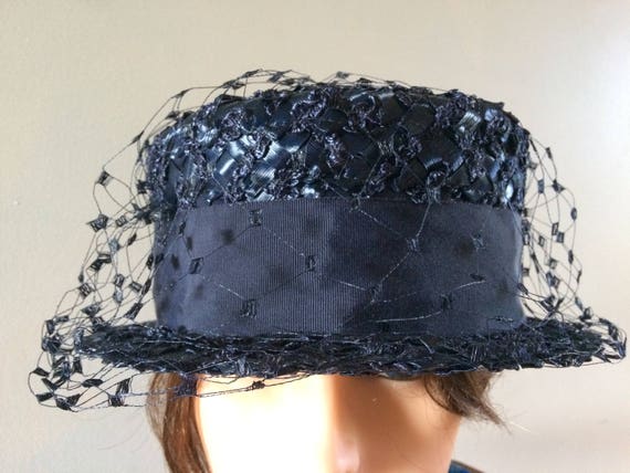 New True Vintage Women's Hat, Straw Sailor Hat, N… - image 6