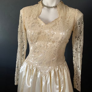 Vintage 1950s Satin Wedding Dress, Button back, Lace, Satin, Princess Dress, Size Small, Vintage Fabric, satin, Lace