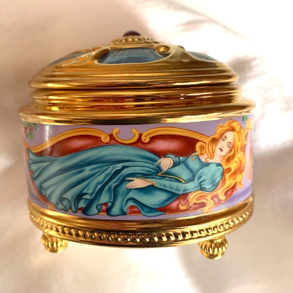 House of Faberge, The Franklin Mint, TFM Collectible Porcelain and Gold Music Box, Sleeping Beauty, Once Upon a Dream, Disney Princess