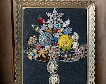 Vintage Mid-century Costume Jewelry Art, Christmas Tree, Original