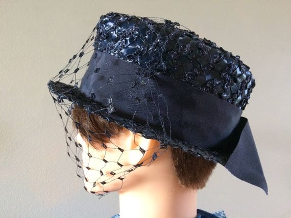 New True Vintage Women's Hat, Straw Sailor Hat, N… - image 1