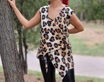 Short asymmetric felted vest- leopard