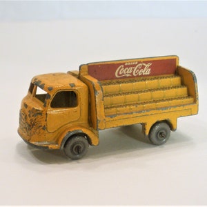 Vintage Matchbox Karrier Bantam 2 Ton / Coca Cola Lorry  / Series #37A-3 / Coca Cola Decal / Made in England / Series 1-75  / Issued 1956