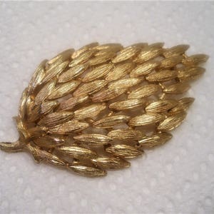 Vintage Signed Napier Brooch / Multi Pedal Leaf Design / Antique Gold Finish / Old Collectible Costume Jewelry / All Year Gift Item /