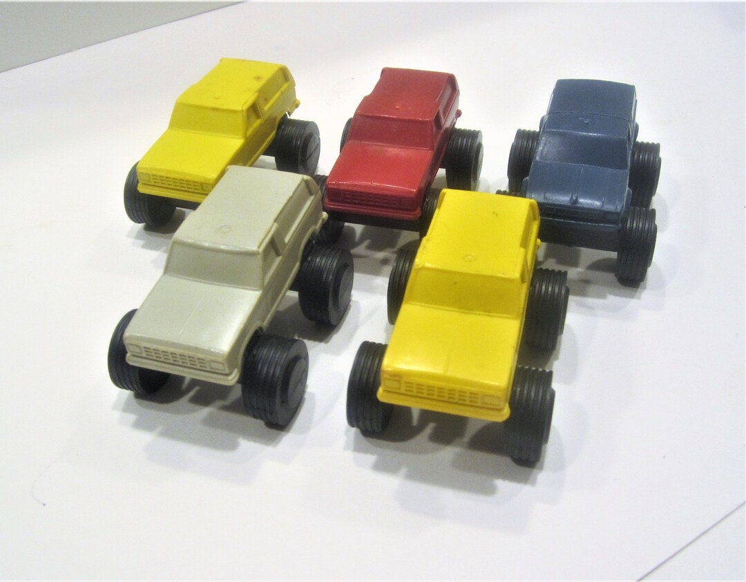 Mattel Toys Issue 1982 / Monster Trucks / Knock Offs / Micro Machines