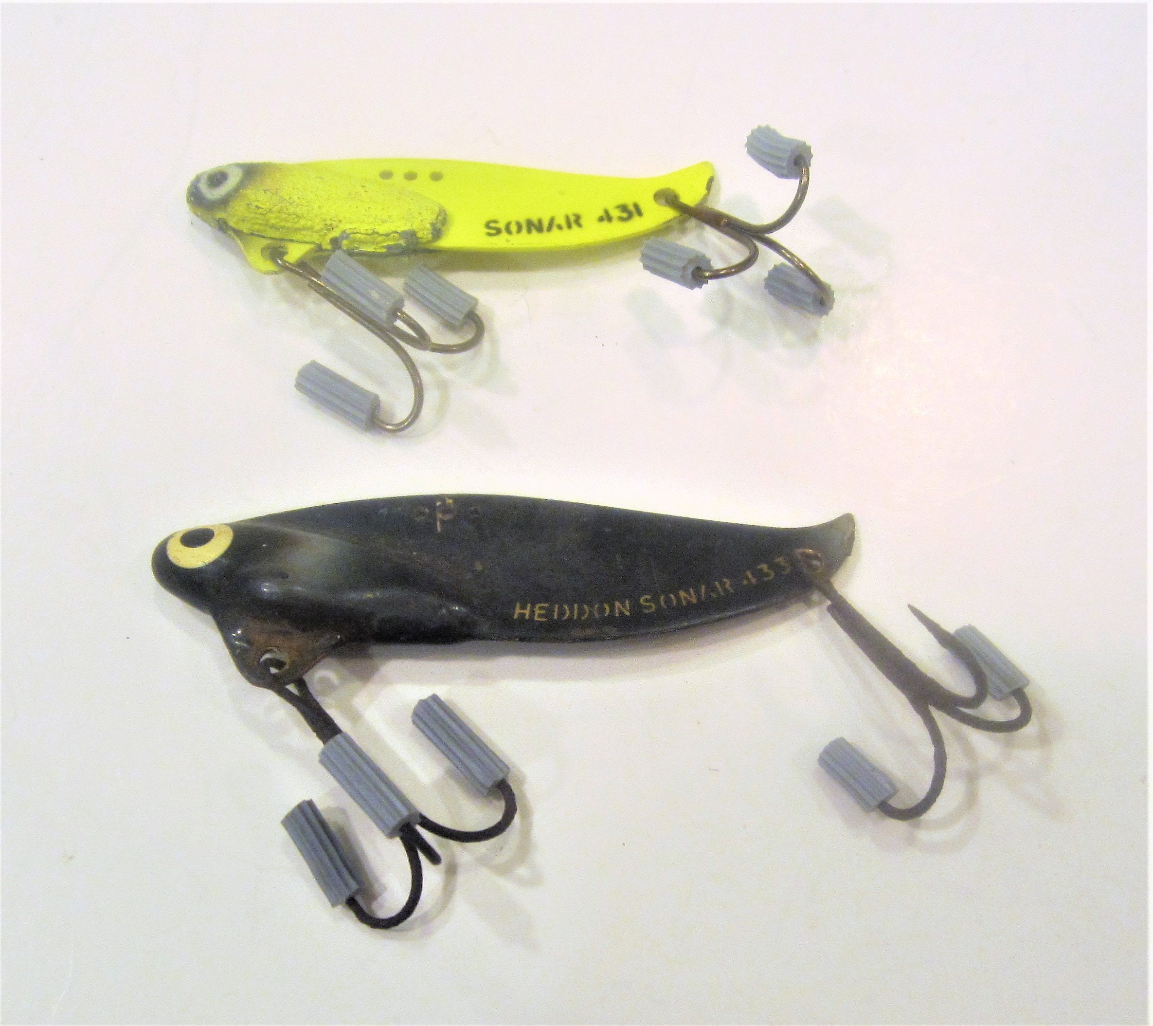 Vintage 2 Sonar Metal Lures / by James Heddon's Sons / 435 2 1/2 & 433 2  Size / Metal Lures / Issued 1959 / Collectible / Gift Item 