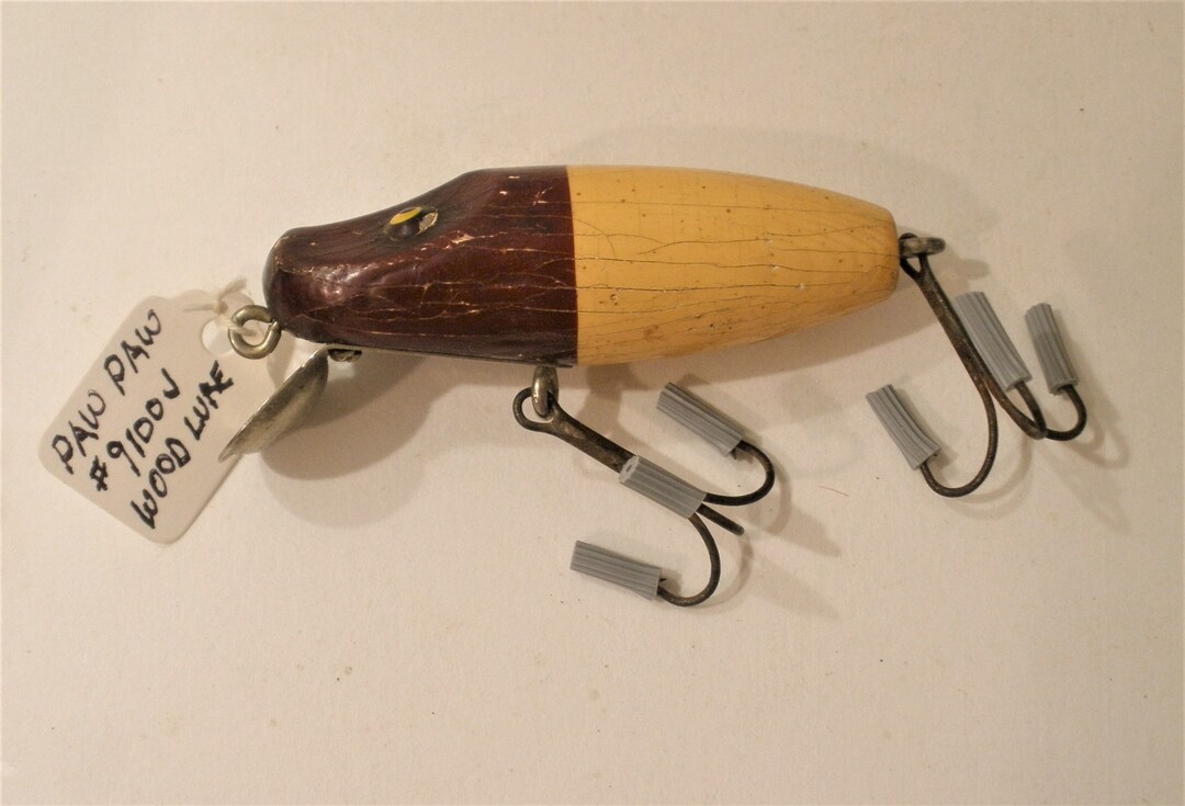 Vintage Paw Paw Lure / 9100J Series Paw Paw Bait Co. / Issued 1950