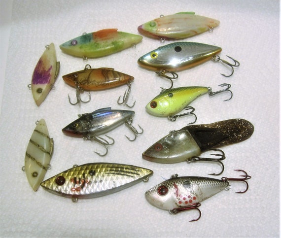 Lot of 11 Rattle Lures / Many Cordell Spot / Six With Hooks / Five