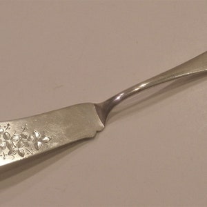 Antique Sterling Butter Spreader / Pattern WMT5 1895 to 1909 /  by Wendell Mfg. Co. / Signed w/ Wendell Logo / Rare Collectible / ON SALE