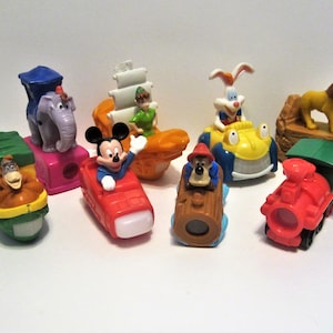 McDonald&#39;s 1995 Disneyland Anniversary / 40th Anniversary 8 Piece Set / Viewing 8 Different Scenes / Excellent Condition All / Collectible