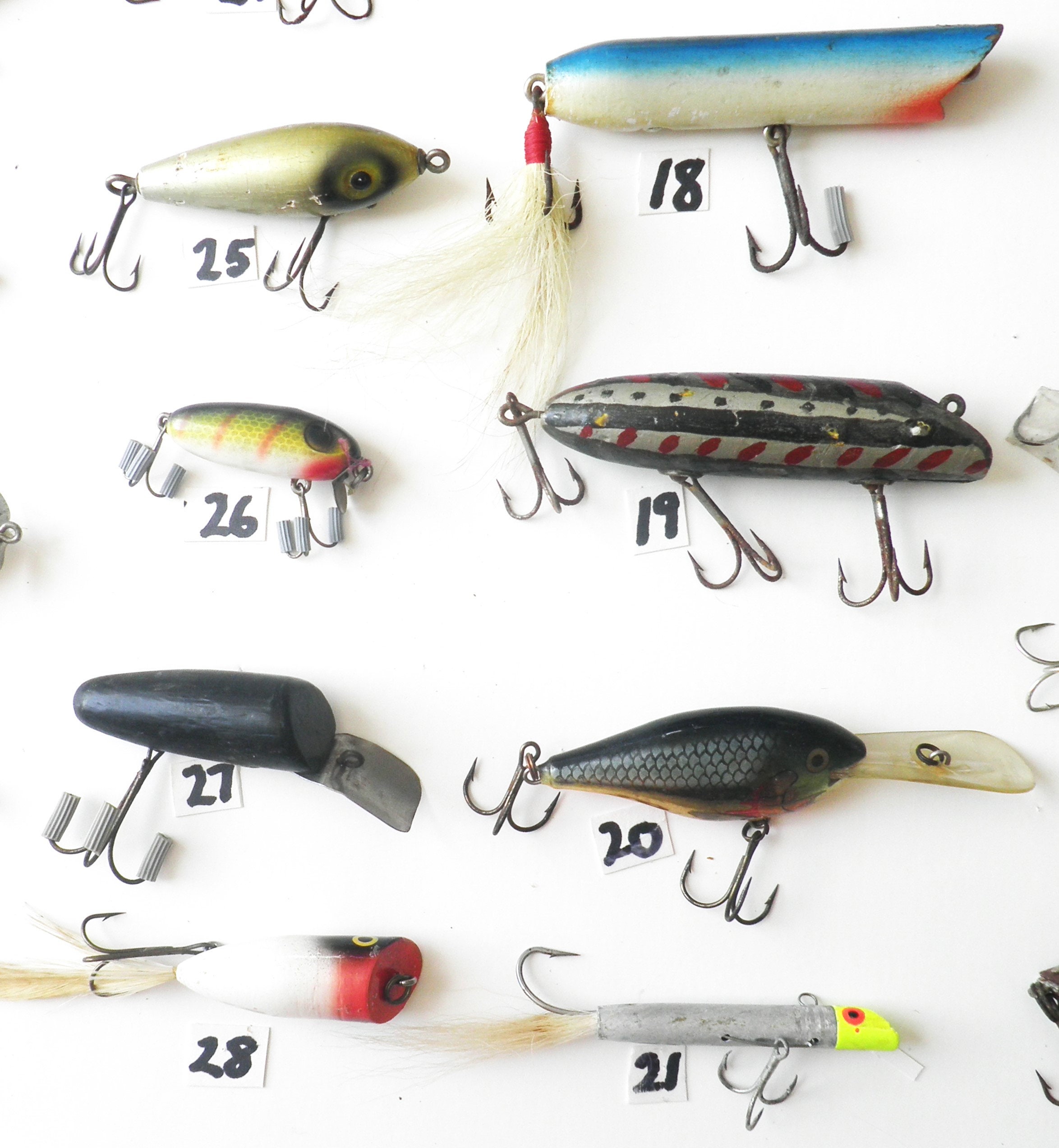 Vintage Fishing Lures / Sold by Numbers / Large Lot of 42 / Most Are Wood  Lures / All Pre Owned / Dating 1940s to 1990s/ Great Gift Item 