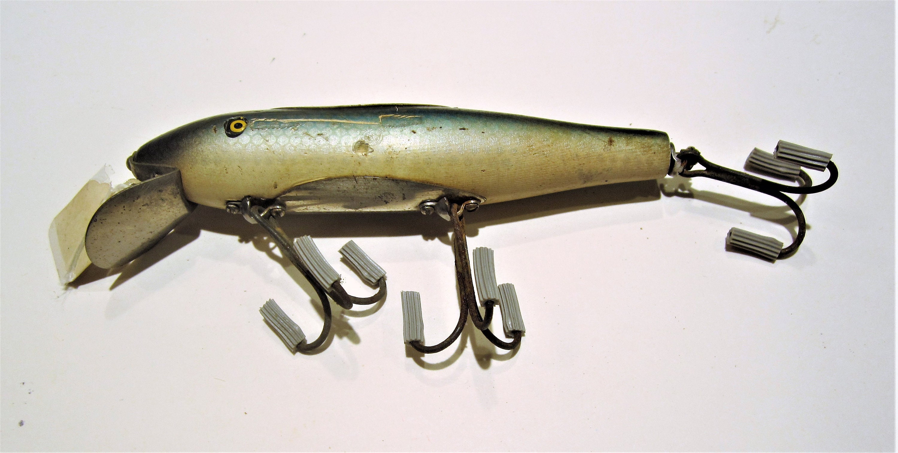 Vintage Mustang Minnow Lure / by Pflueger / 9500 Issued 1939