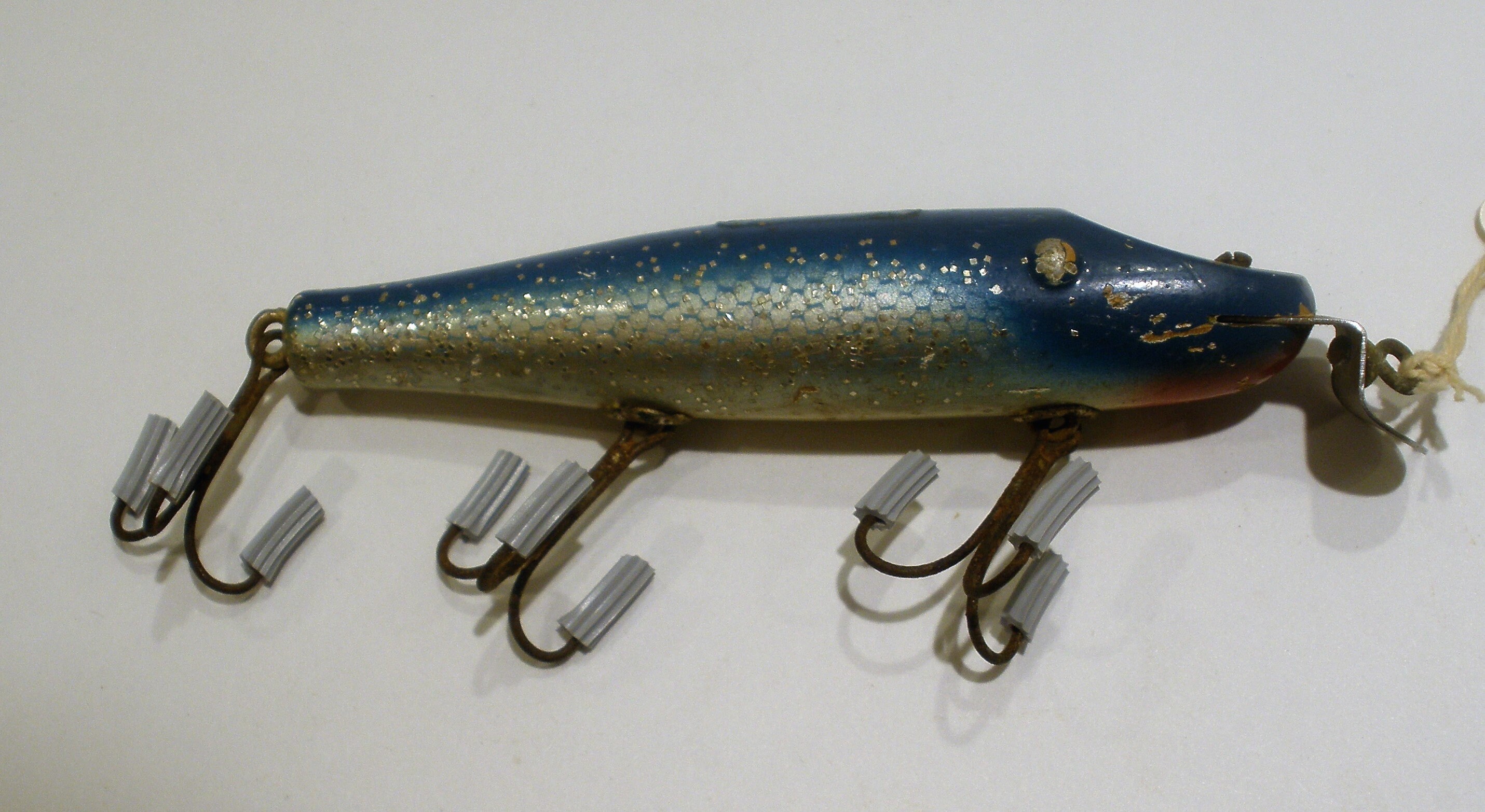 VINTAGE HERTERS PACIFIC ARROW CLEAR PICTURE FISH LURE