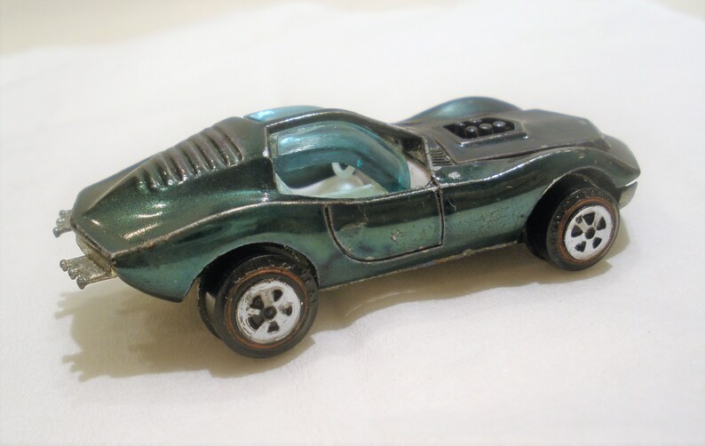 johnny lightning mako shark