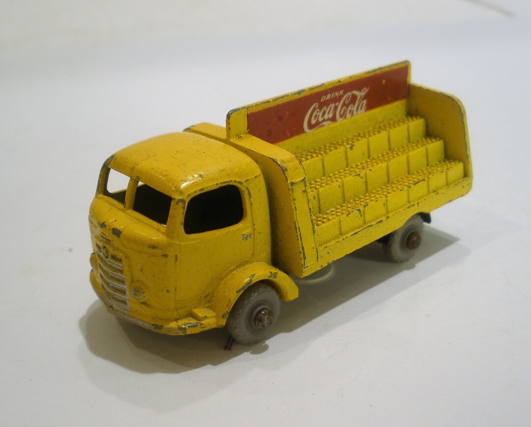 ANCIENNE PETITE VOITURE, camion Coca Cola, Karrier Bantam, Matchbox