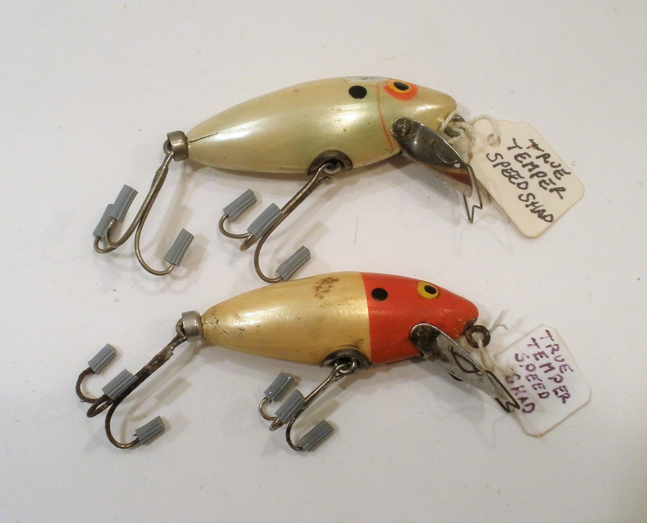 2 Vintage Speed Shad Lures / by True Temper / Issued 1940's / All Original  / Both Signed / Weed Deflector Lip / Very Collectible / Gift Item