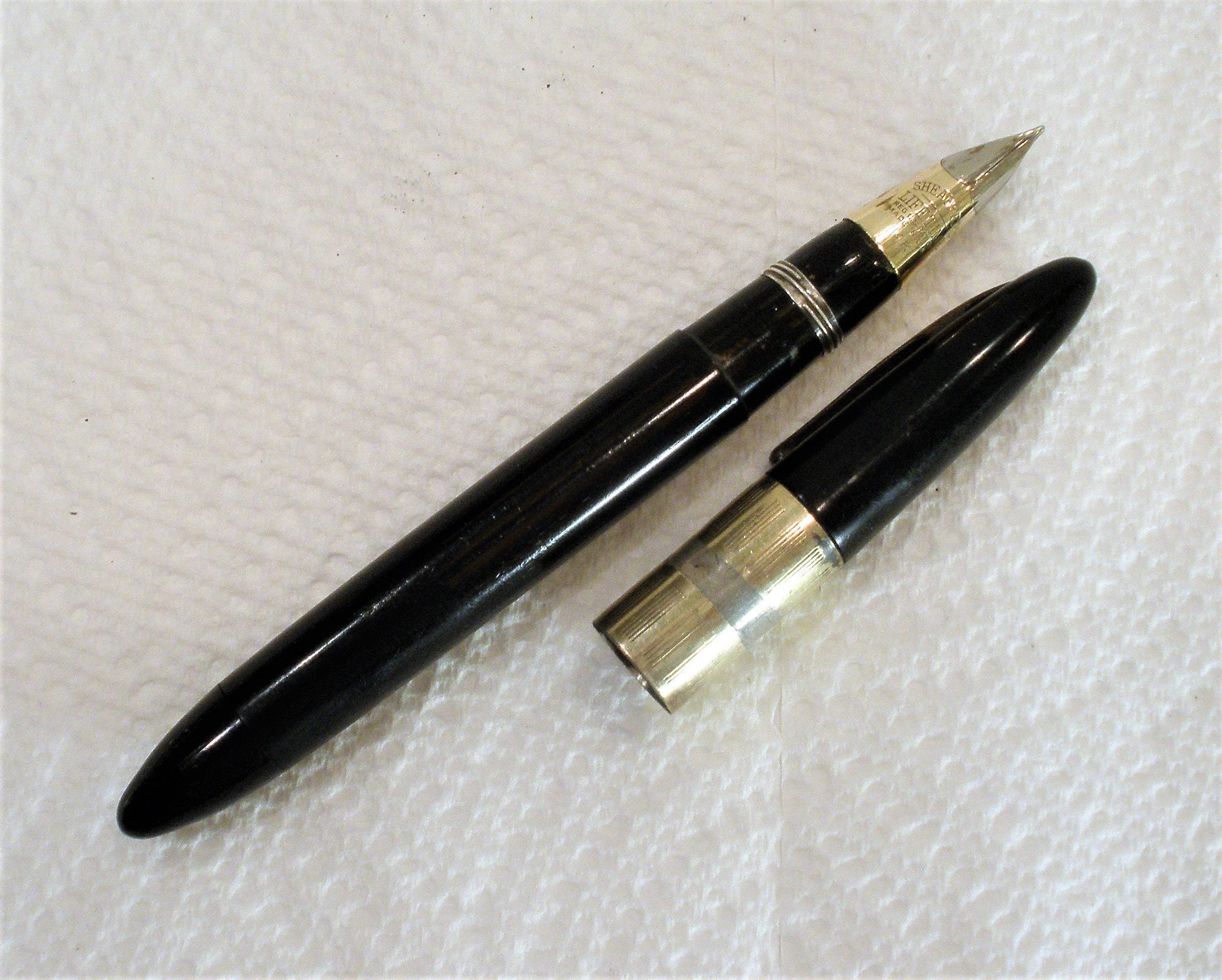 Vintage Sheaffer Fountain Pen / White Dot Sheaffer / 14K Gold Lifetime Nib  / Original & Complete / Collectible / Great Gift Item / ON SALE 