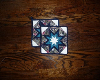 Pair of Amish Folded Star Potholders