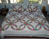 Double Wedding Ring Quilt