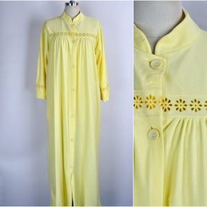 Women&#39;s Vintage 70s L XL Mod Sears At Home Wear Neon Solid Yellow Soft Flannel Daisy Flower Power Cut Out Long Sleeve Maxi Nightgown Robe