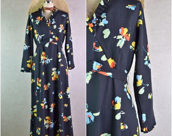 Women's Vintage 70s Sears Fashions Black Polyester Orange Yellow Psychedelic Floral Print Long Sleeve Tie Back Maxi Dress // Size S/M