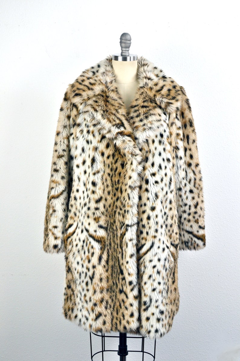 Women's Vintage 60s 70s Sears Tissavel France Pile 100% Acrylic Leopard Fuzzy Faux Fur Dress Swing Coat w/ Peach Satin Lining // Size S M image 2