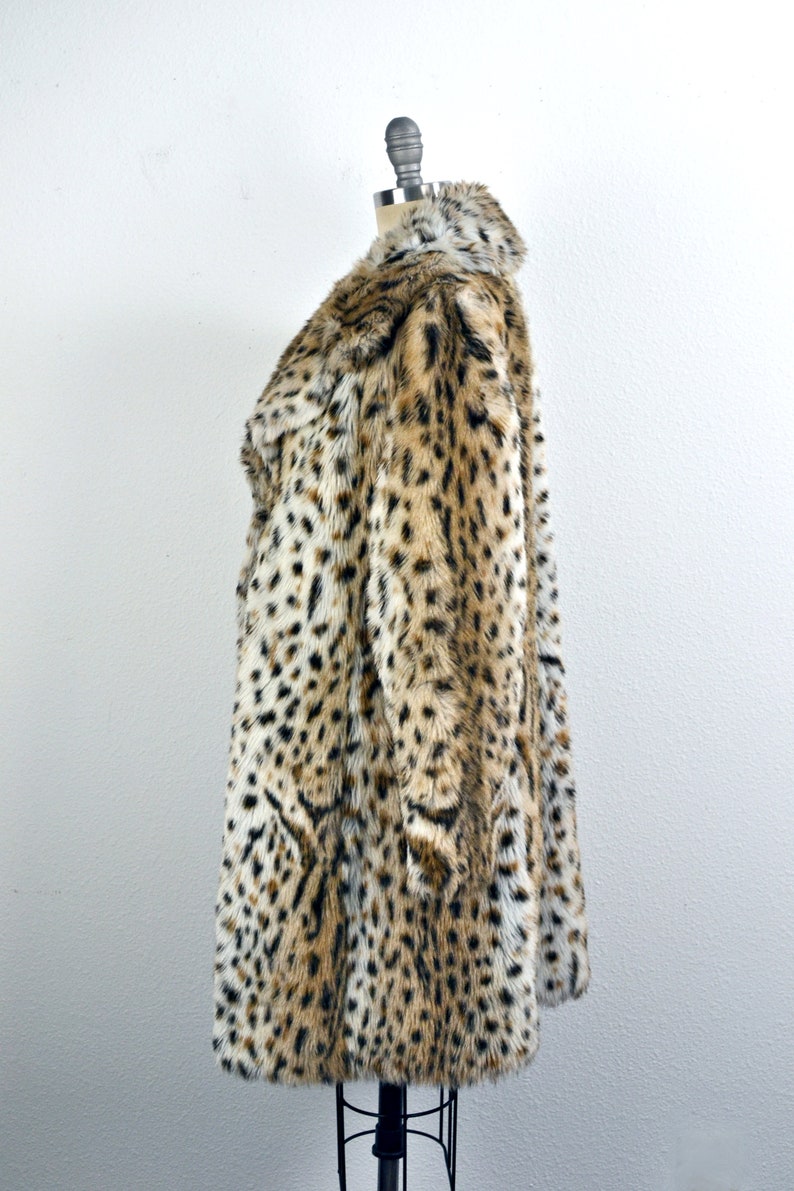 Women's Vintage 60s 70s Sears Tissavel France Pile 100% Acrylic Leopard Fuzzy Faux Fur Dress Swing Coat w/ Peach Satin Lining // Size S M image 5