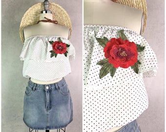 Women's Vintage Y2K White & Black Polka Dot Ruffle Elastic Sleeveless Tube Top with Red Floral Applique by Beware! // Size M/L