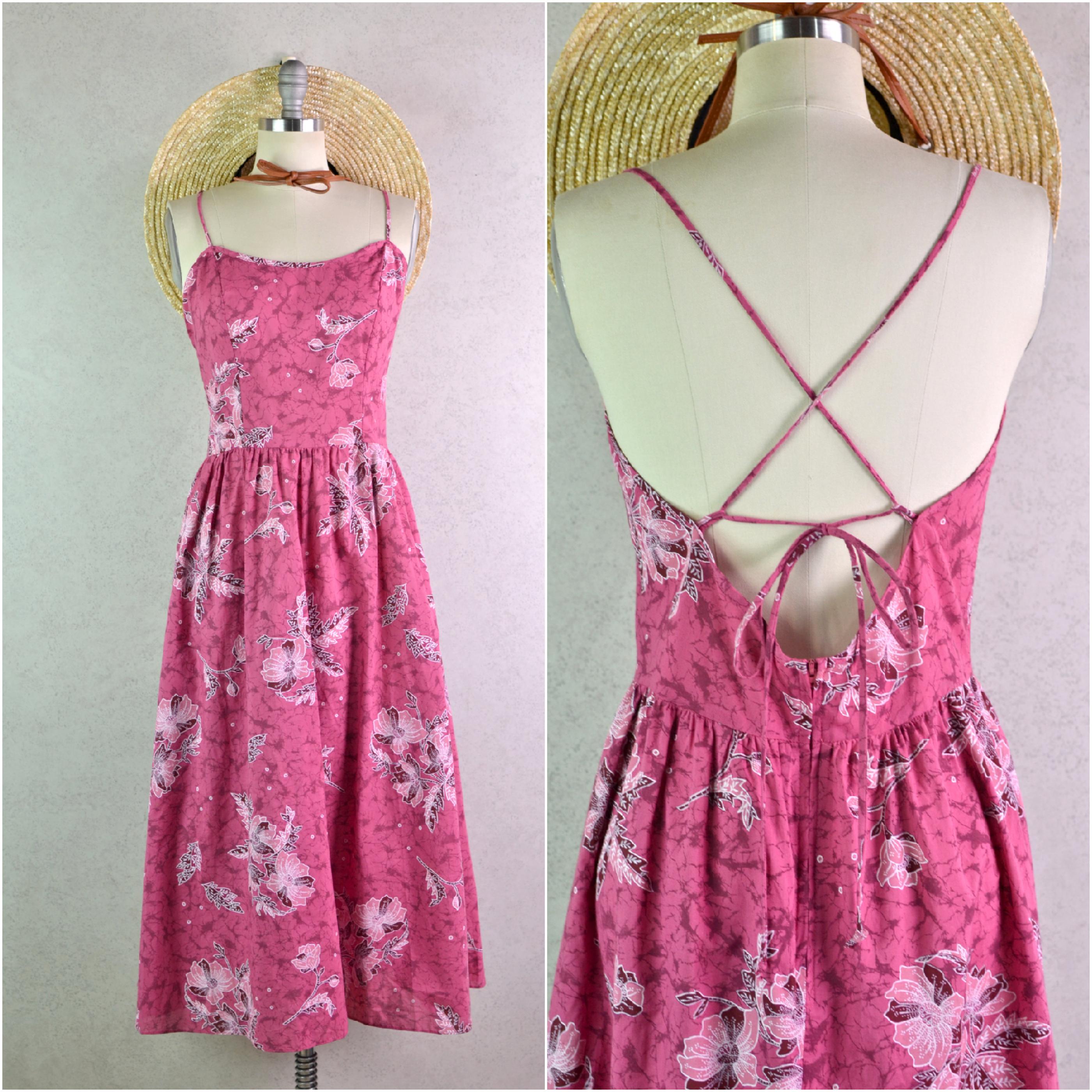 Women's Vintage 70s AVON Mauve Pink Hawaiian Batik Floral Cotton Strappy Criss Cross Tie Back Halter A Line Sun Dress // Size Small