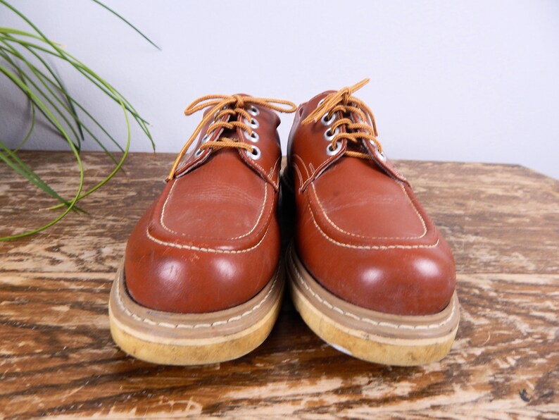 Men/'s Vintage 70s Cognac Brown Leather Toughlite Rajah Crepe Gum Sole Lace Up Derby Boat Top Stitched Oxford Moccasin Shoes Size 10.5 10