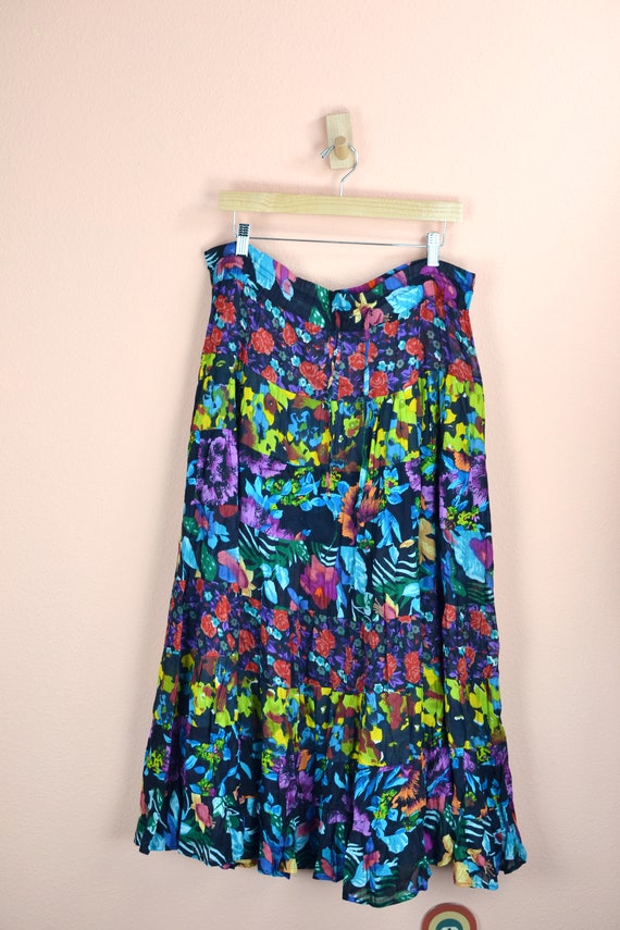 Women's Vintage 90s Bright Floral Sheer Paper-Thi… - image 8