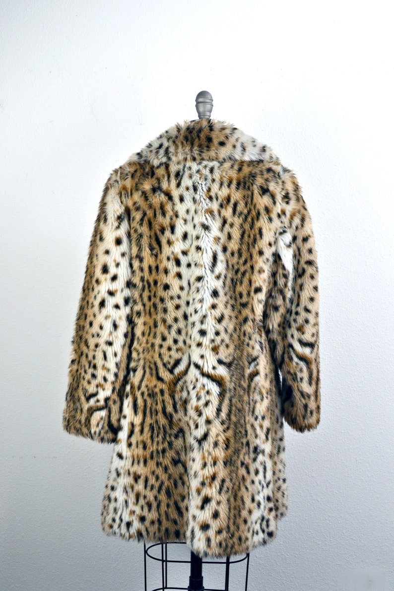 Women's Vintage 60s 70s Sears Tissavel France Pile 100% Acrylic Leopard Fuzzy Faux Fur Dress Swing Coat w/ Peach Satin Lining // Size S M image 6