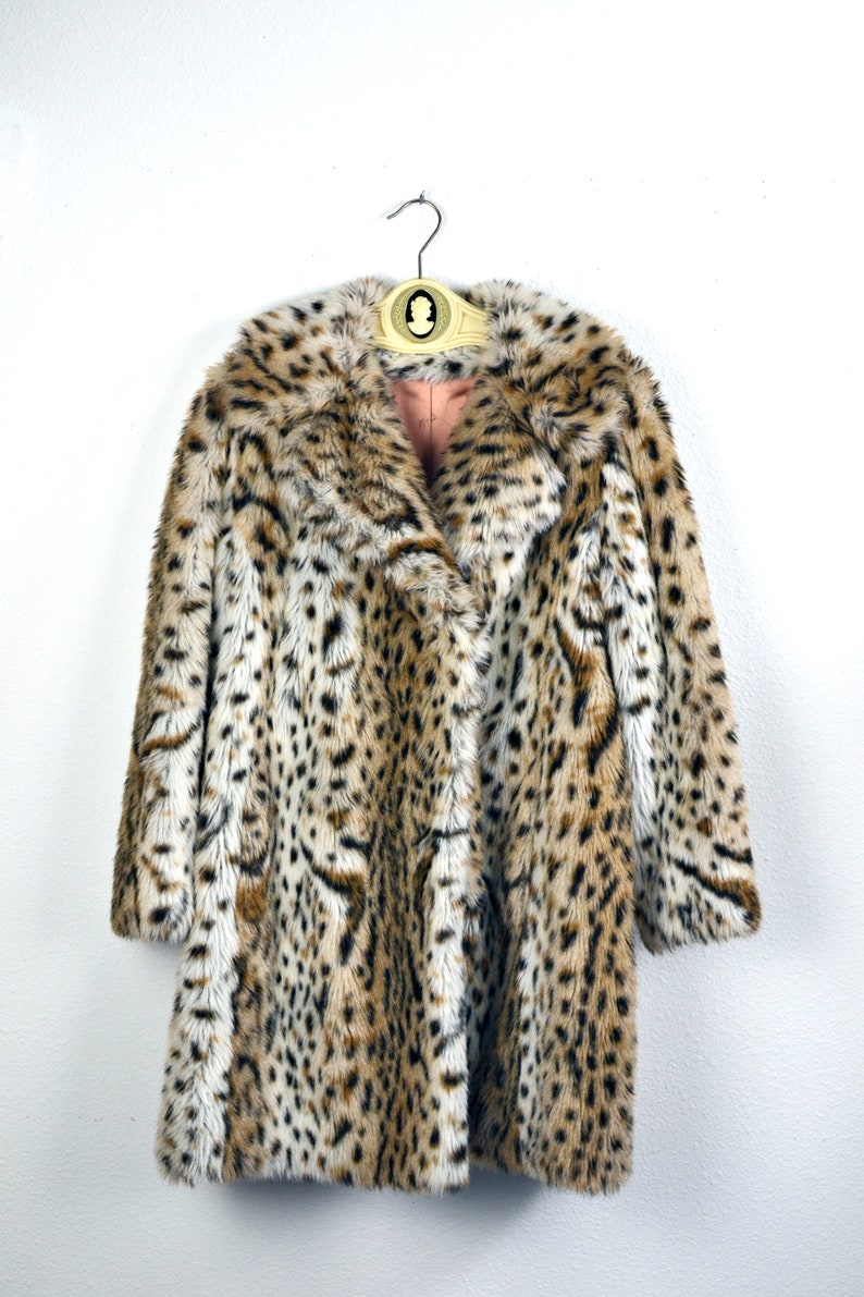 Women's Vintage 60s 70s Sears Tissavel France Pile 100% Acrylic Leopard Fuzzy Faux Fur Dress Swing Coat w/ Peach Satin Lining // Size S M image 7