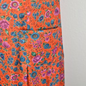 Women's Vintage 60s 70s Montgomery Ward Bright Orange Purple Blue Floral Drop Waist Short Sleeve Dress with Pockets // Size M image 9