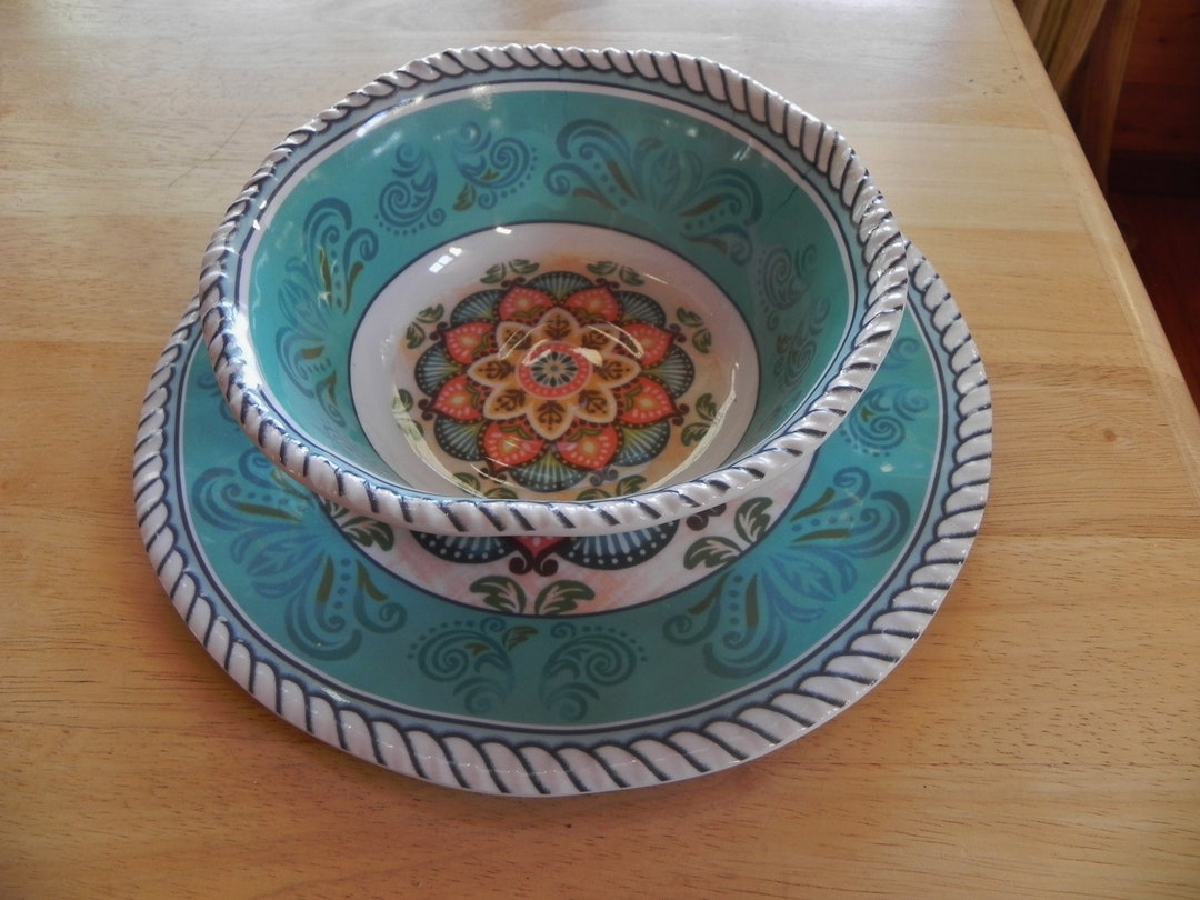 Melamine 2 Piece Plate & Bowl Camping Dishes Barely Used Pretty