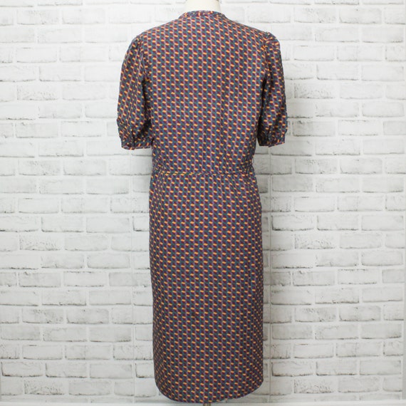 Diane Von Furstenberg Faux Wrap Style Dress - image 6