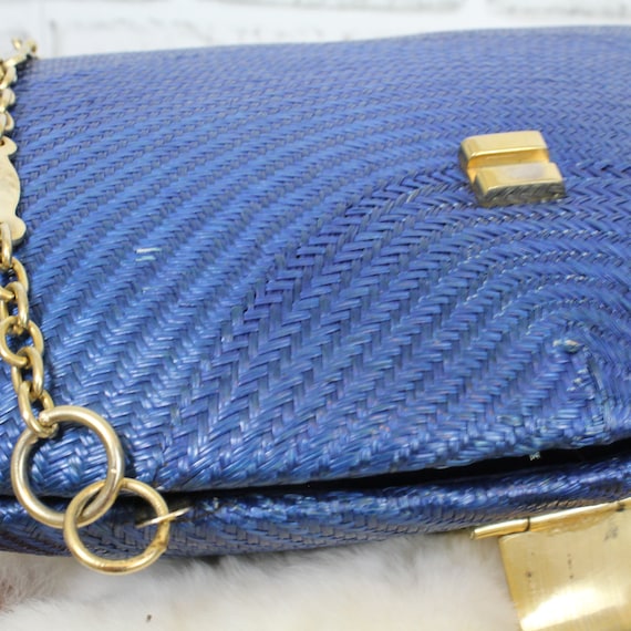 Blue Woven Natural Fiber Clamshell With Brass Fit… - image 7