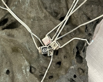 The cube - Bahá'í Necklace Ringstone Symbol and Greatest Name