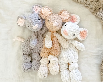 Przytulanka Mini Myszka | Prezent na Baby Shower | Szydełkowana zabawka-zwierzątko | Prezent na pierwsze urodziny | Prezenty świąteczne dla dzieci